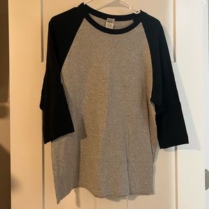 BRAND NEW, NEVER WORN. Gildan M tee.